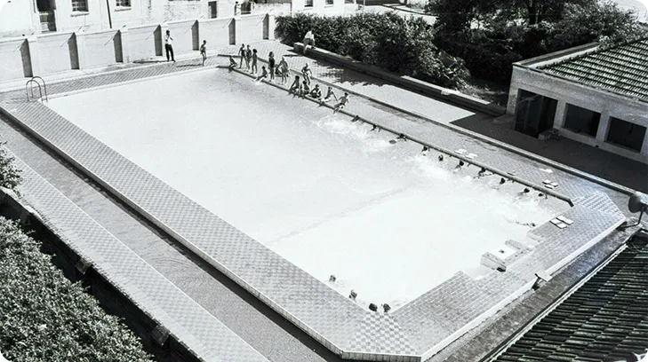 A primeira piscina de Rio Claro