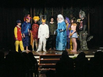 teatro onde vivem os monstros 80